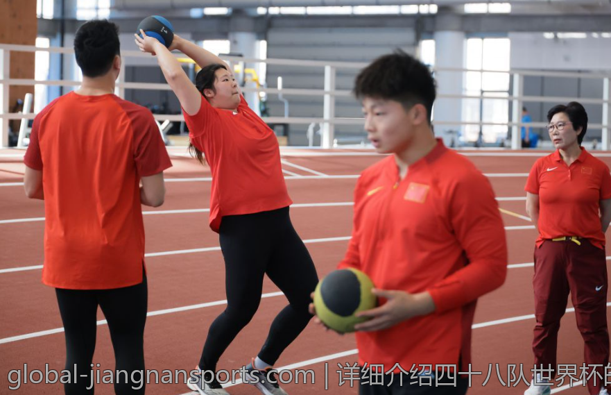 详细介绍四十八队世界杯的分组抽签规则与操作流程